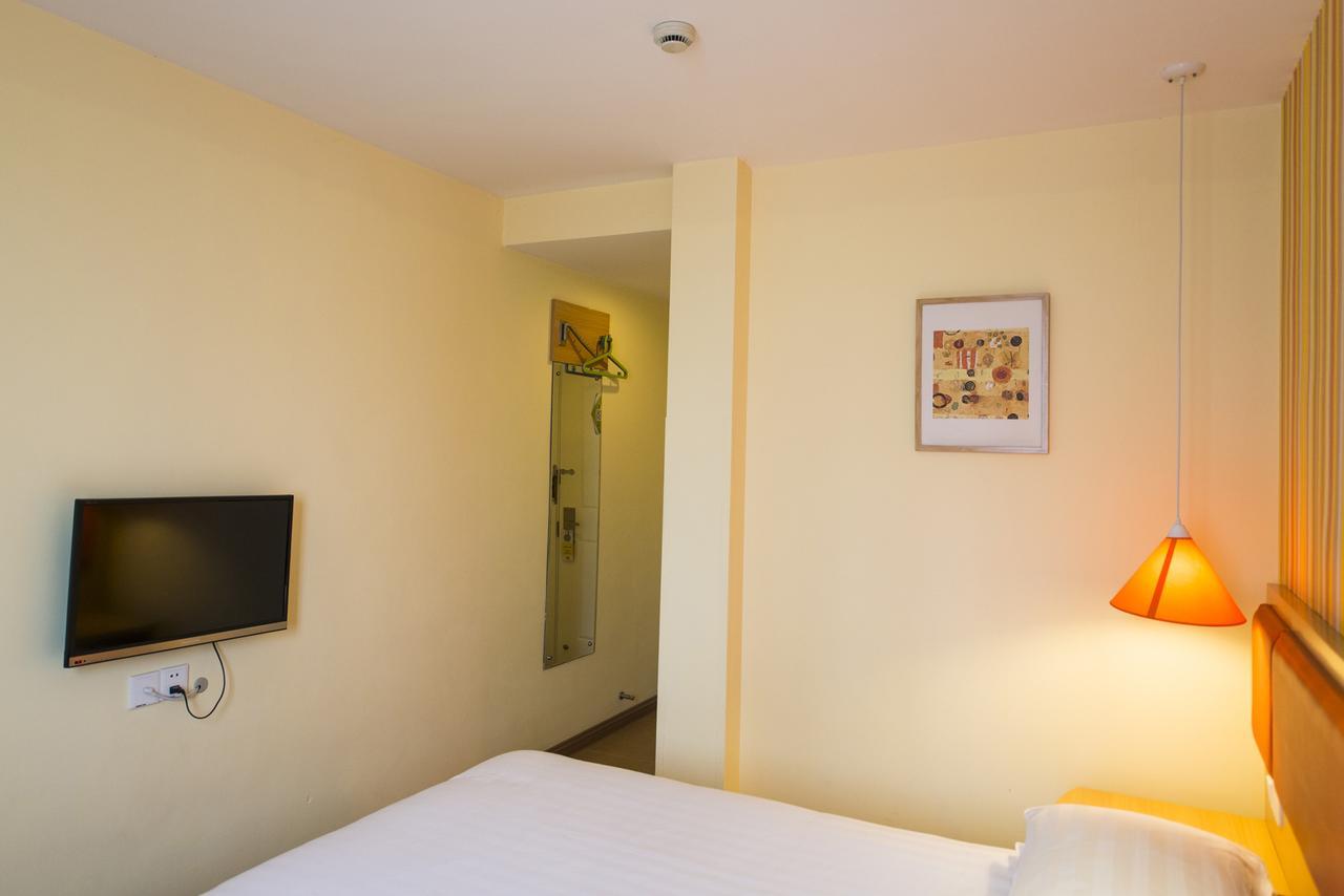 Home Inn Shanghai Zhongshan Park Changning Exterior photo